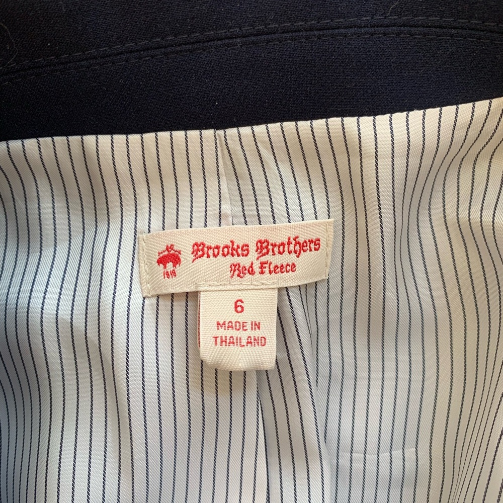Brooks Brothers Red Fleece Navy Blue Blazer with White Edging - Picture 4 of 4